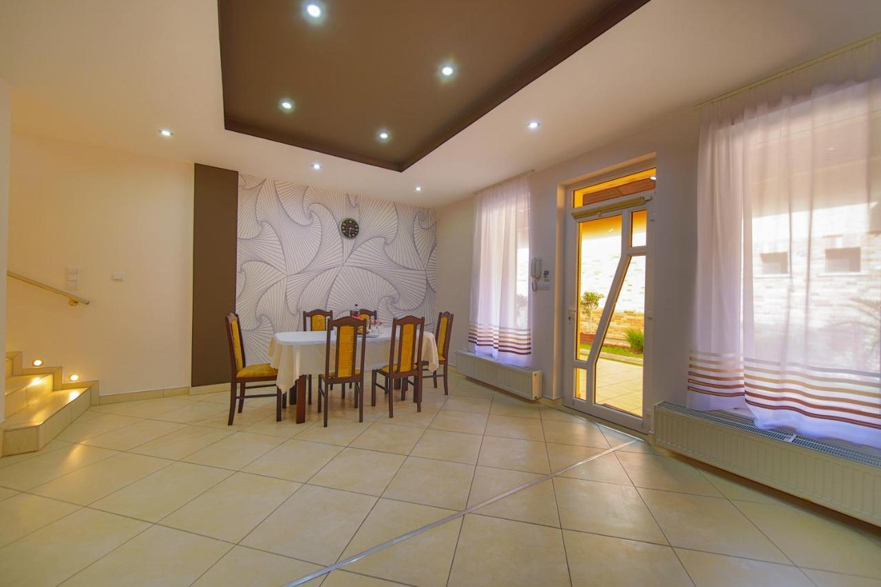 Kálvin utcai Apartmanok Hajdúszoboszló Exterior foto
